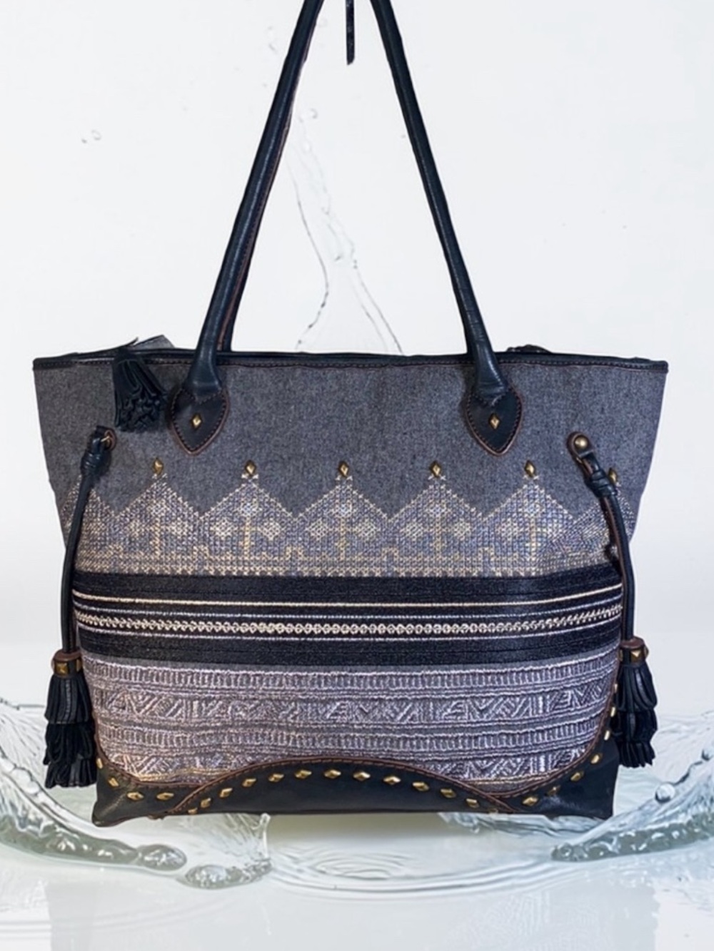 Isabella Fiore large studded handbag 💝